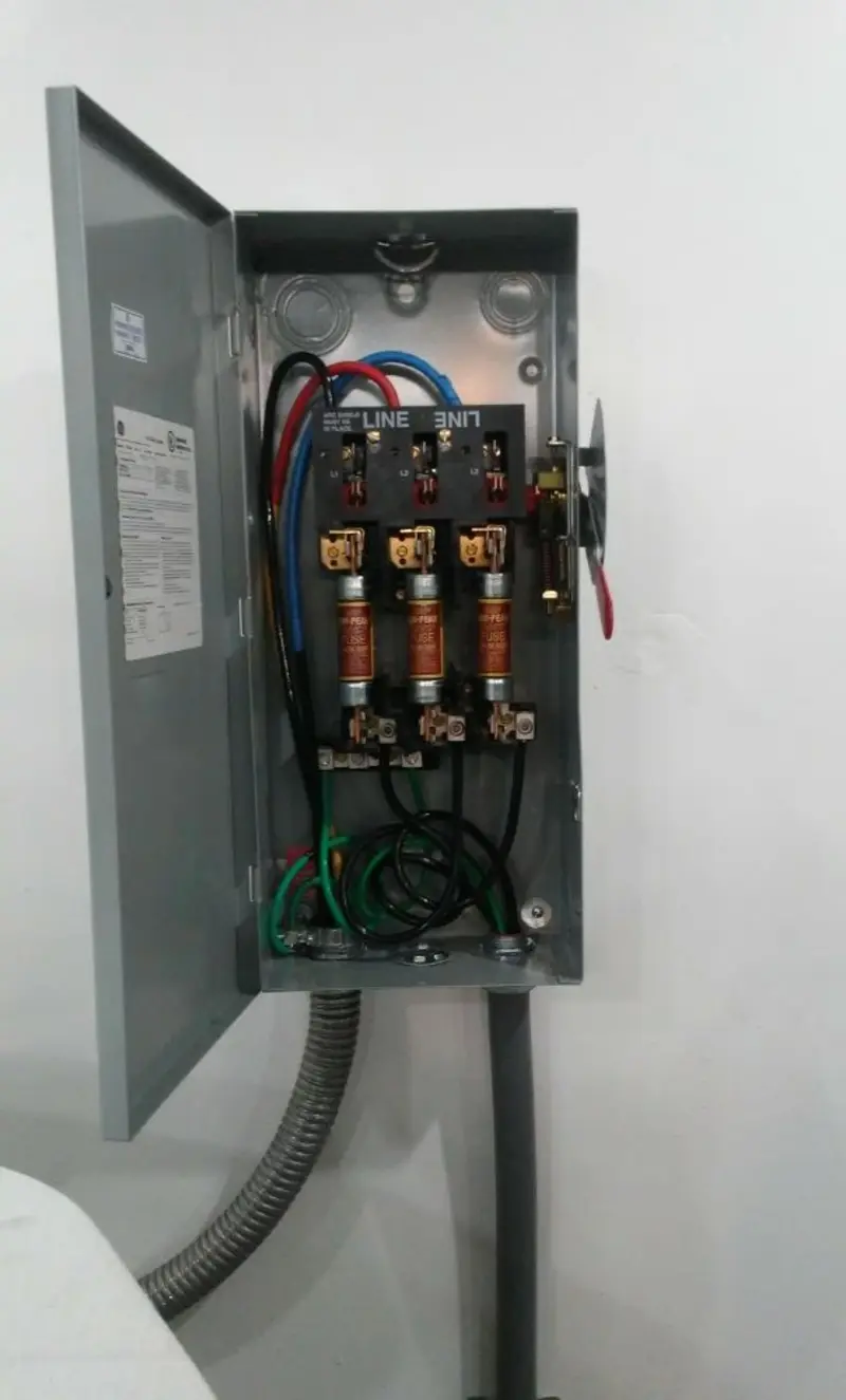 Three-phase disconnect switch installed for Electrical Wiring & Rewiring in Lake Montezuma